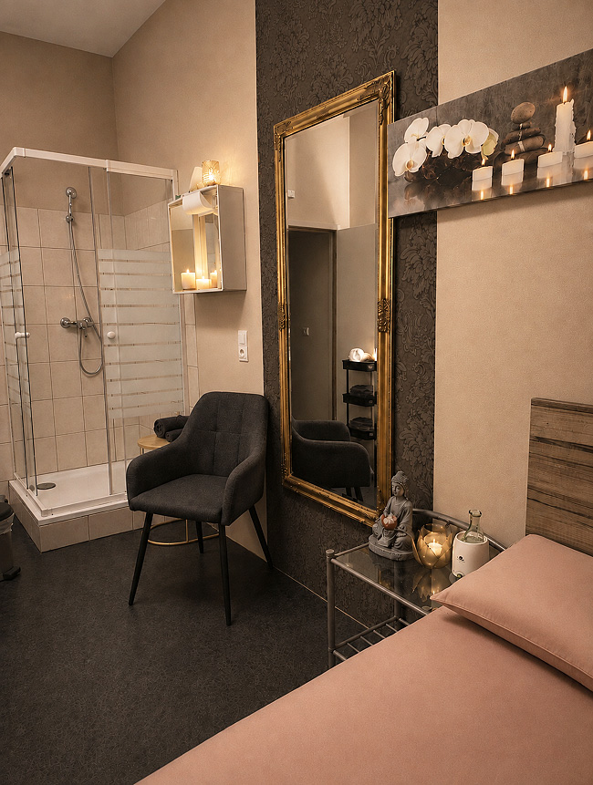 Erotische-Massagen-Zimmer-01